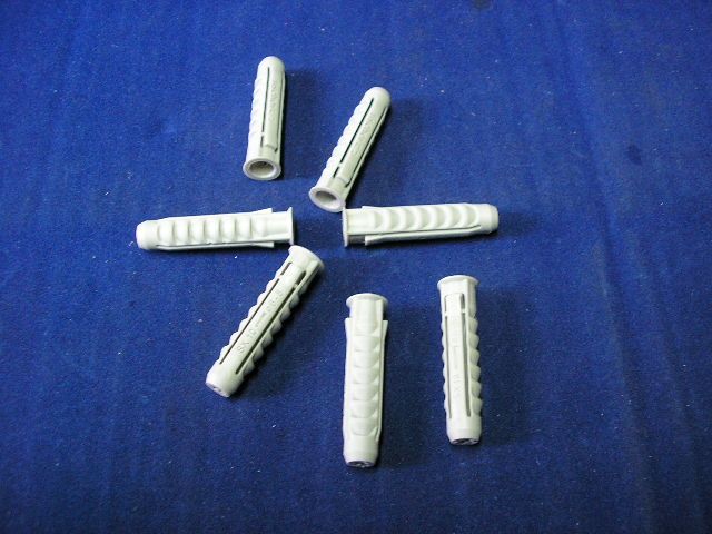 SX8 Tasselli nylon pz.100